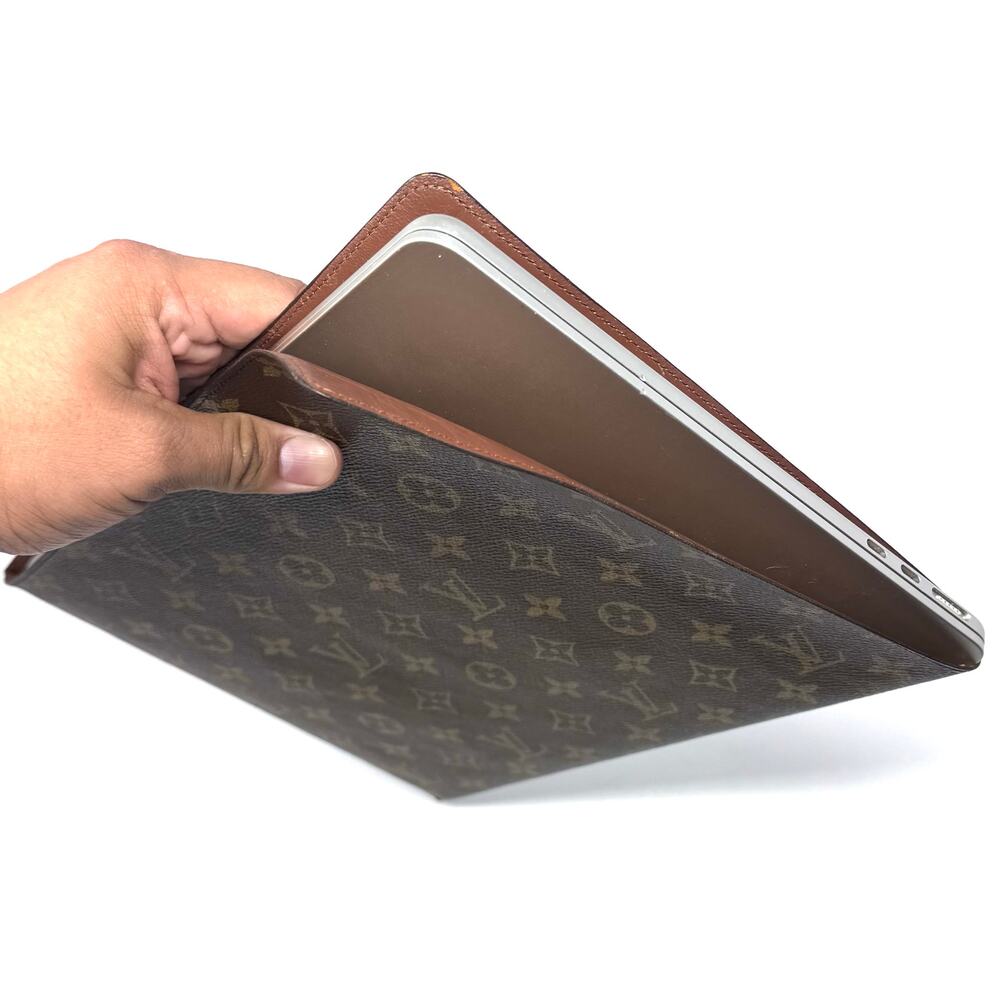 Louis Vuitton Offert Par Portfolio Clutch - Picture 10 of 16
